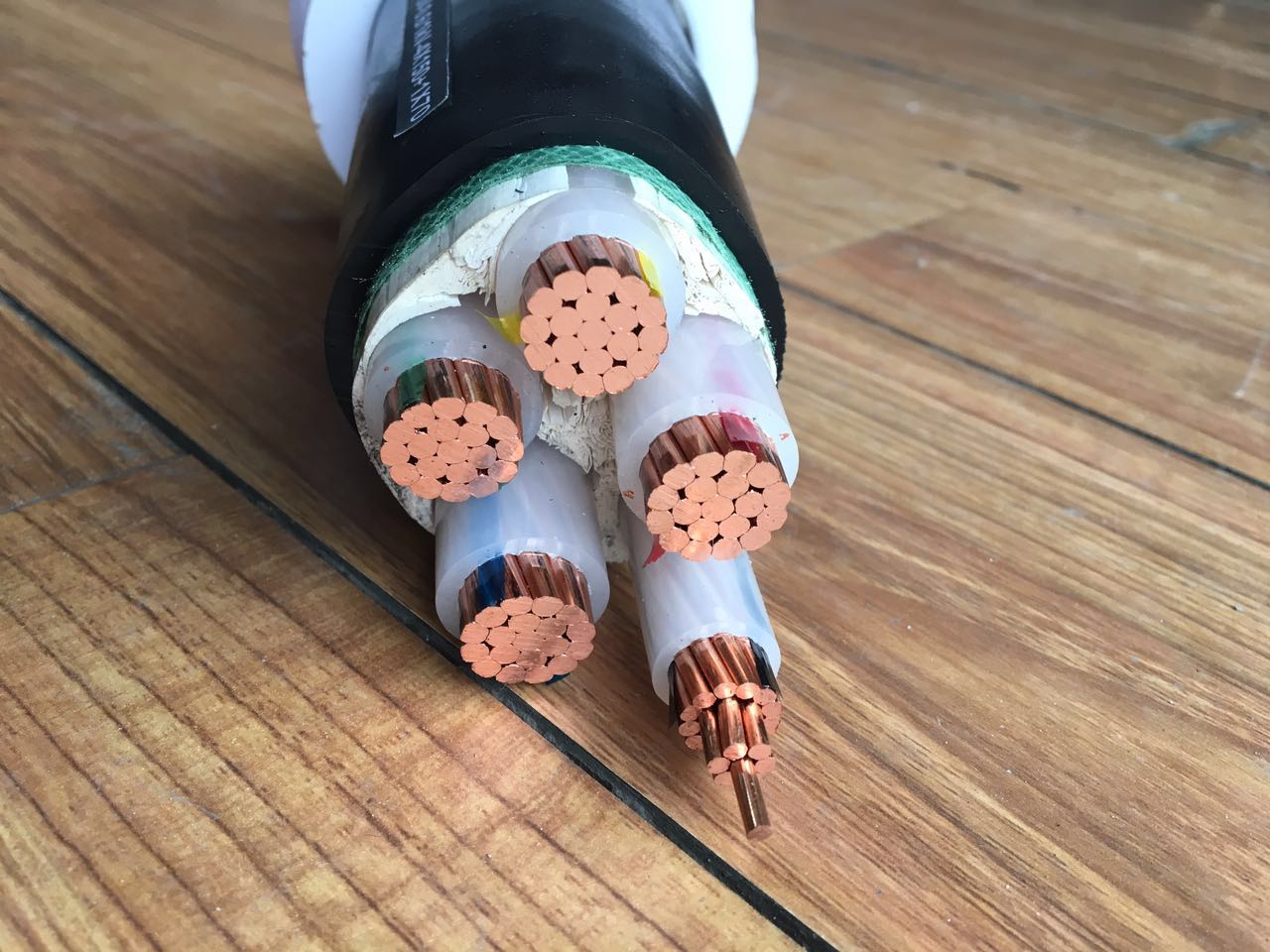 銅電纜